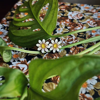 Boucles d’oreilles puces - Marguerites colorées 